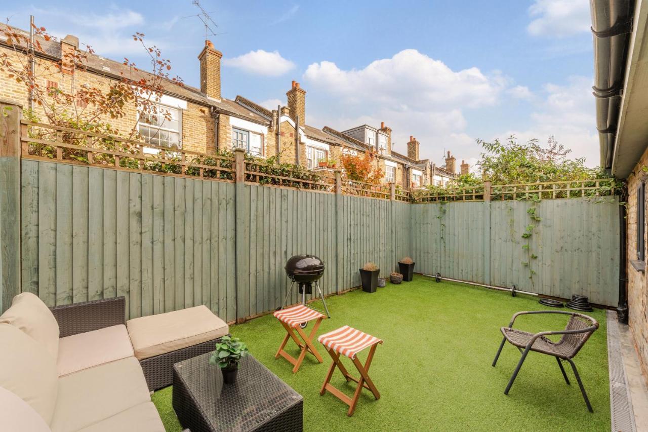 Three-Bedroom Bliss In London Town Zewnętrze zdjęcie